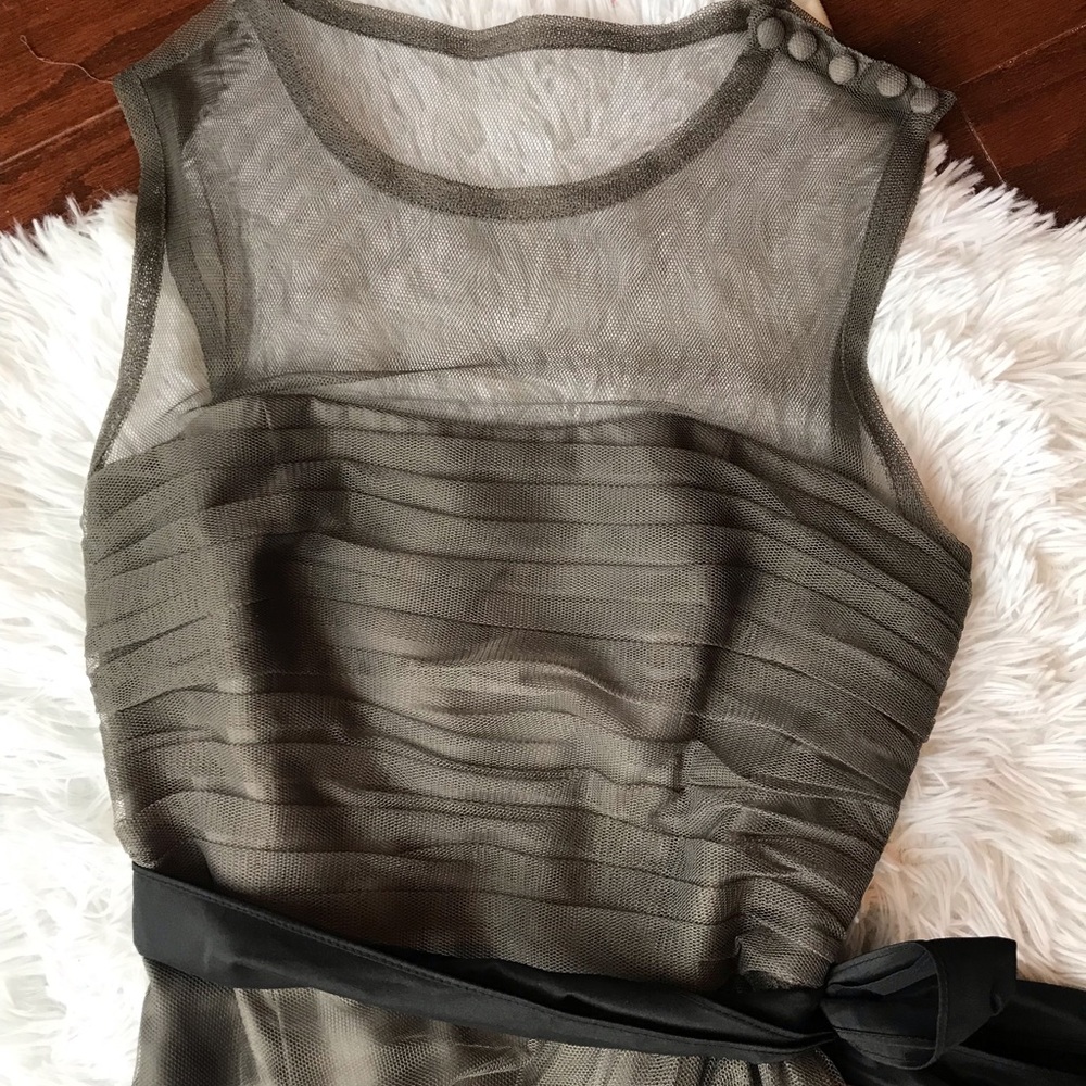 ❤️ Smokey Grey Vera Wang Cocktail Dress - Picture 3 of 8